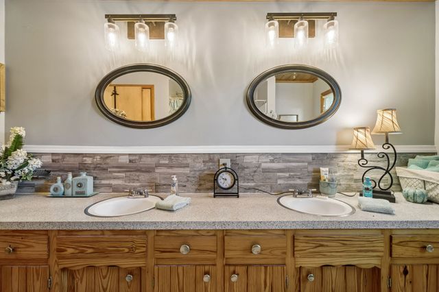 8997 Holmes Creek Rd, Smithville, TN 37166