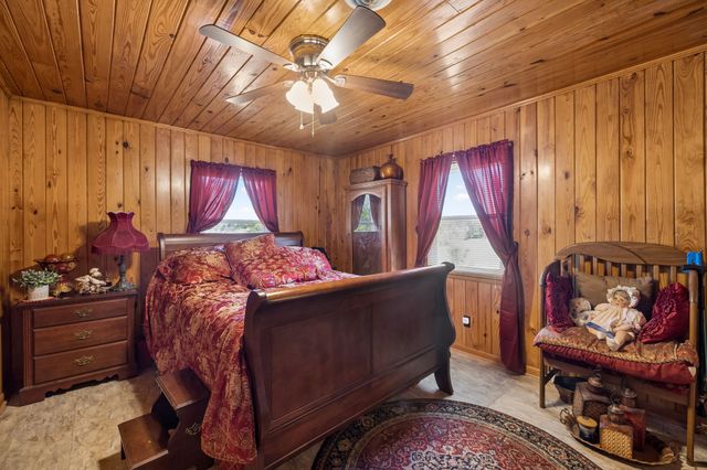 8997 Holmes Creek Rd, Smithville, TN 37166