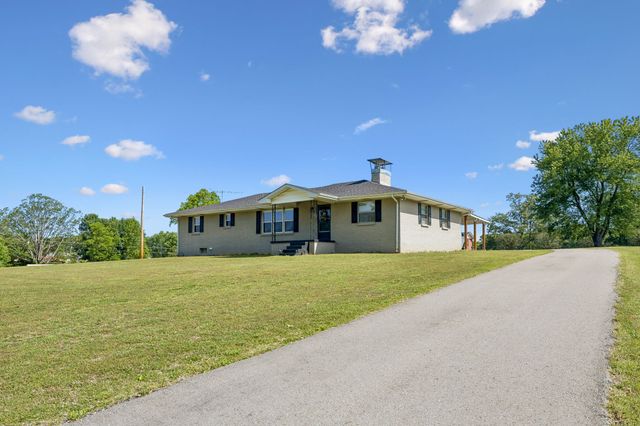 8997 Holmes Creek Rd, Smithville, TN 37166