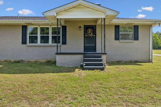 8997 Holmes Creek Rd, Smithville, TN 37166