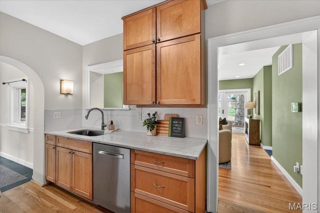 409 Summit Avenue, Webster Groves, MO 63119