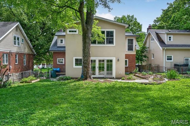 409 Summit Avenue, Webster Groves, MO 63119