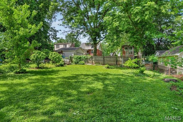 409 Summit Avenue, Webster Groves, MO 63119