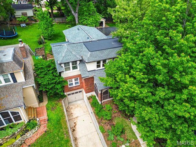 409 Summit Avenue, Webster Groves, MO 63119