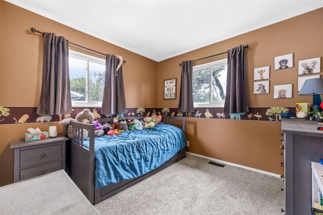 1224 18th Street NW, Cedar Rapids, IA 52405