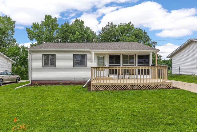 1224 18th Street NW, Cedar Rapids, IA 52405