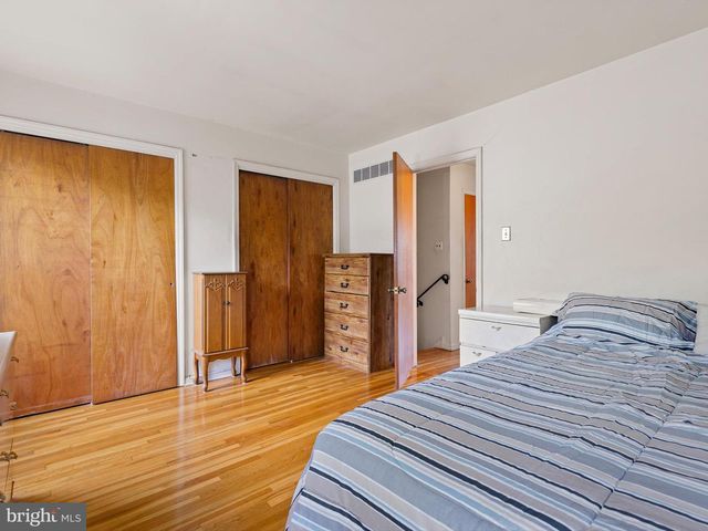 10 DUQUESNE CT, New Castle, DE 19720