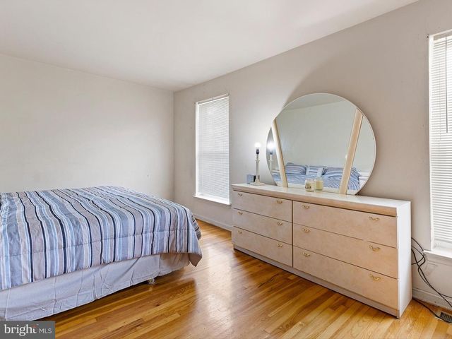 10 DUQUESNE CT, New Castle, DE 19720