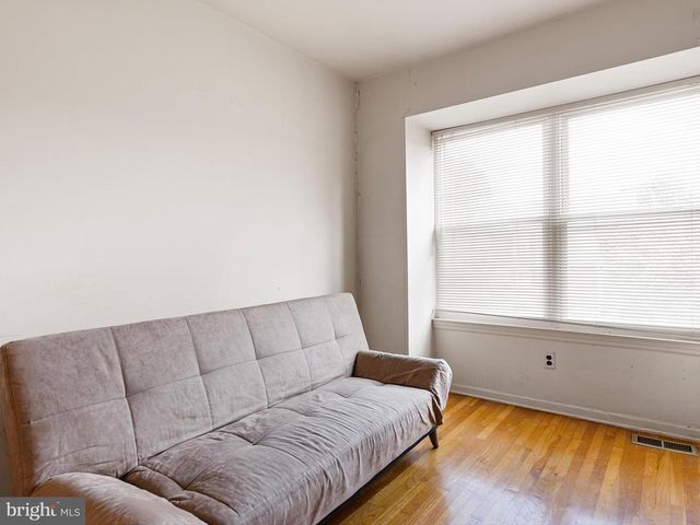 10 DUQUESNE CT, New Castle, DE 19720