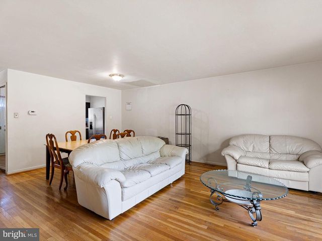 10 DUQUESNE CT, New Castle, DE 19720