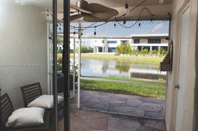 201 Mallory Ct, Weston, FL 33326