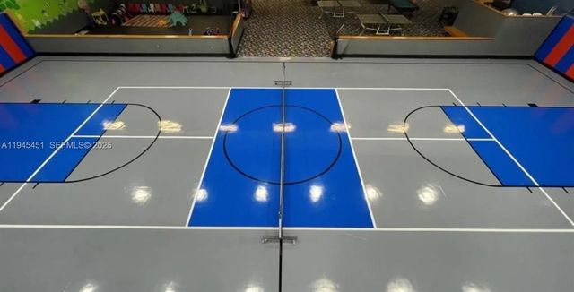 201 Mallory Ct, Weston, FL 33326