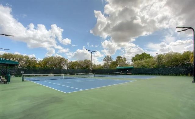 201 Mallory Ct, Weston, FL 33326