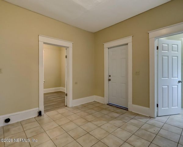 2670 LOWELL Avenue, Jacksonville, FL 32254