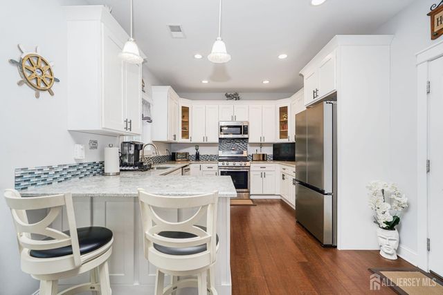 741 Beach Avenue, Beachwood, NJ 08722