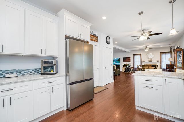741 Beach Avenue, Beachwood, NJ 08722