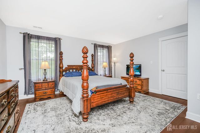 741 Beach Avenue, Beachwood, NJ 08722