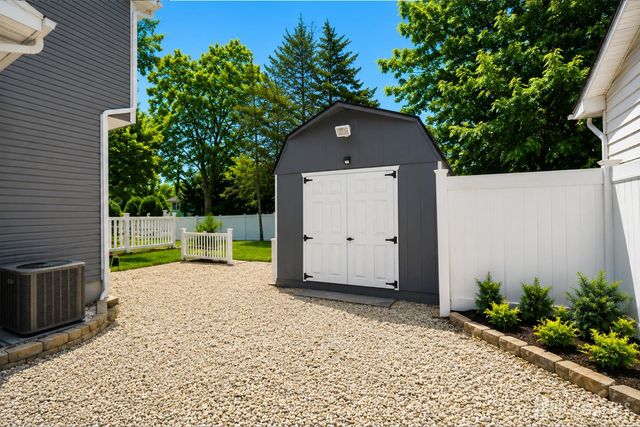 741 Beach Avenue, Beachwood, NJ 08722