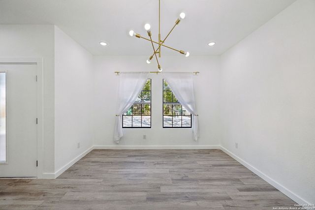 120 Canadian St, San Antonio, TX 78202