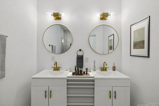 120 Canadian St, San Antonio, TX 78202