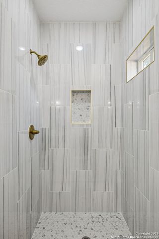 120 Canadian St, San Antonio, TX 78202