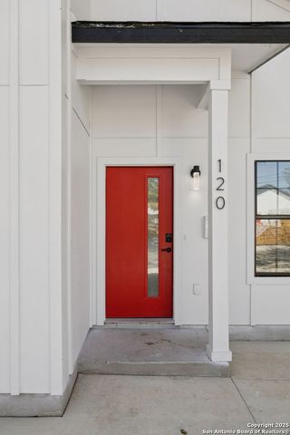 120 Canadian St, San Antonio, TX 78202