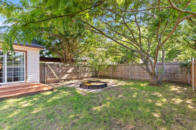 900 W Reeves, Decatur, TX 76234