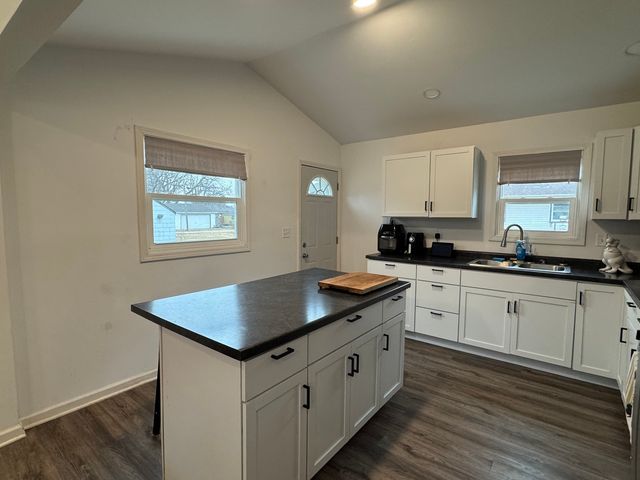 211 1st Street, Mendota, IL 61342