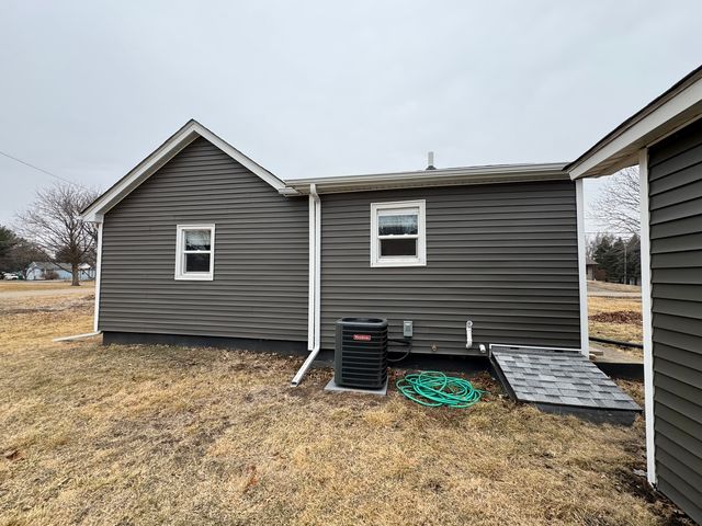 211 1st Street, Mendota, IL 61342