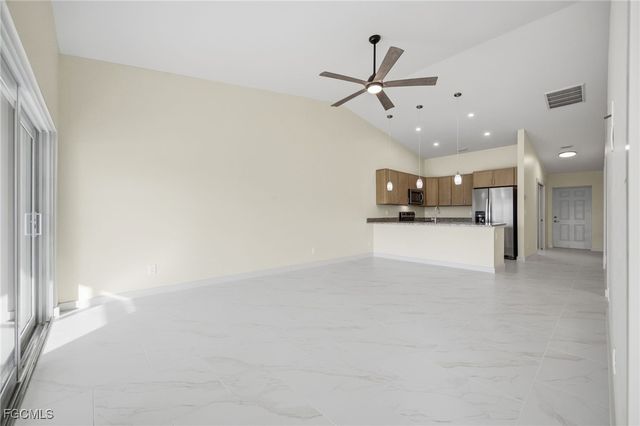 812-814 Mohawk PKWY, Cape Coral, FL 33914