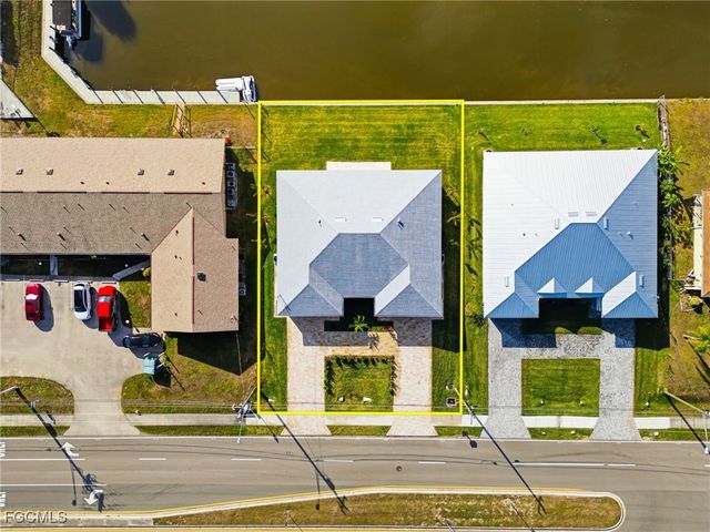 812-814 Mohawk PKWY, Cape Coral, FL 33914