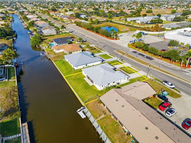 812-814 Mohawk PKWY, Cape Coral, FL 33914