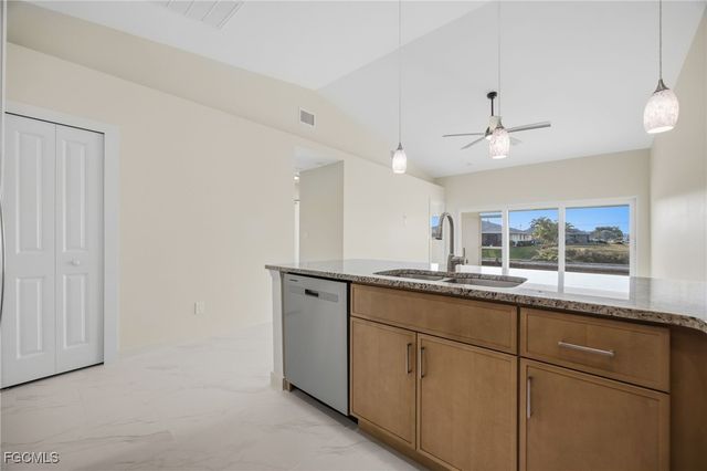 812-814 Mohawk PKWY, Cape Coral, FL 33914