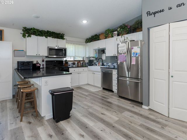 111 LAUREL Ln, Washougal, WA 98671