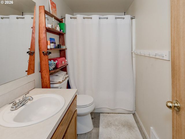 111 LAUREL Ln, Washougal, WA 98671