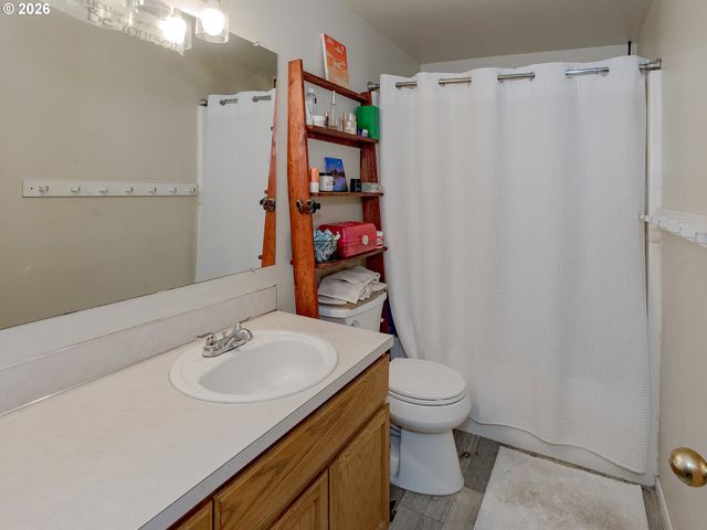 111 LAUREL Ln, Washougal, WA 98671