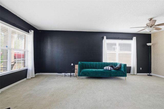 2463 MARTINS RUN, Tavares, FL 32778