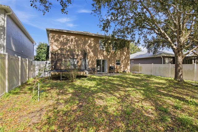 2463 MARTINS RUN, Tavares, FL 32778