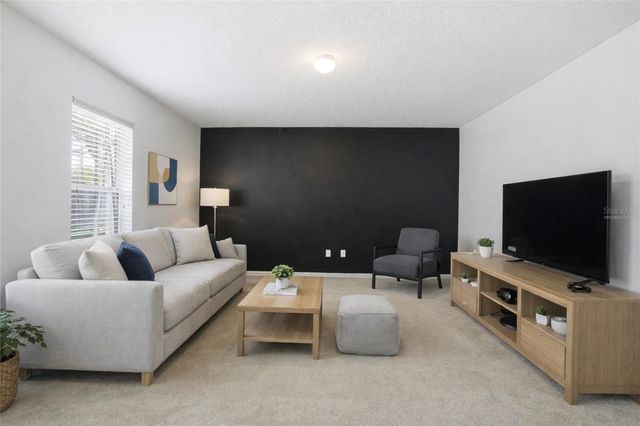 2463 MARTINS RUN, Tavares, FL 32778