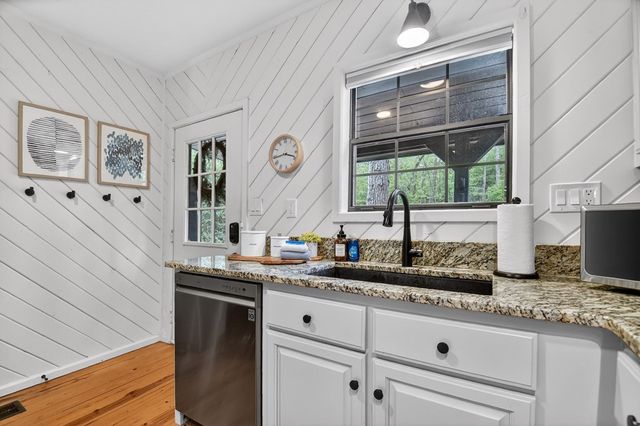 144 Lake Cove Circle, Morganton, GA 30560