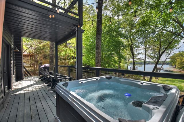 144 Lake Cove Circle, Morganton, GA 30560