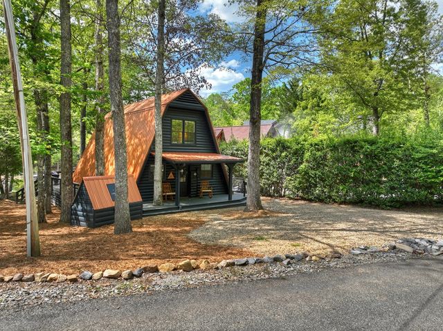 144 Lake Cove Circle, Morganton, GA 30560