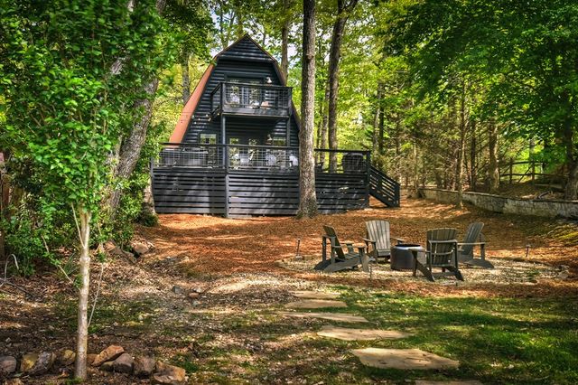 144 Lake Cove Circle, Morganton, GA 30560