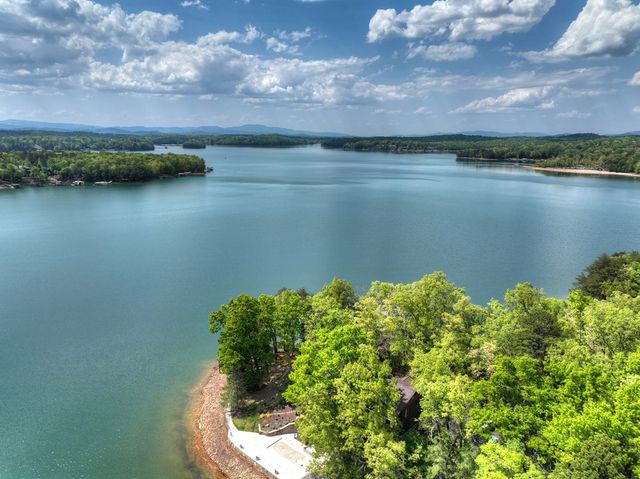 144 Lake Cove Circle, Morganton, GA 30560