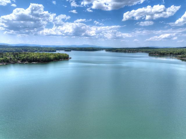 144 Lake Cove Circle, Morganton, GA 30560