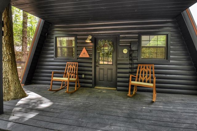 144 Lake Cove Circle, Morganton, GA 30560