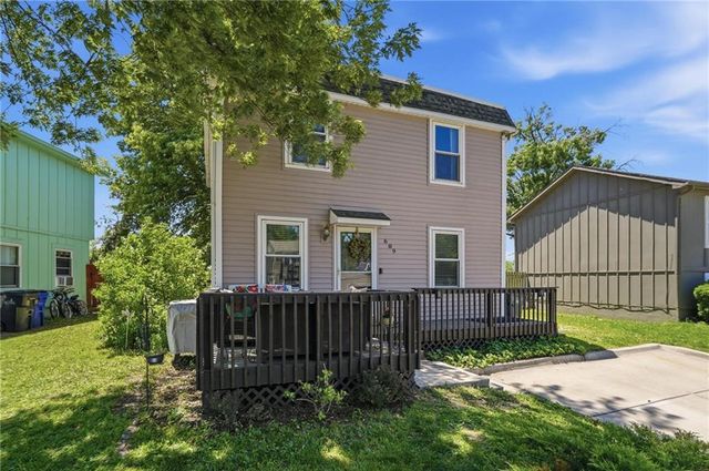 609 E Bristol Lane, Olathe, KS 66061