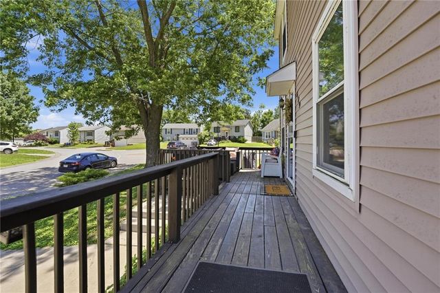 609 E Bristol Lane, Olathe, KS 66061