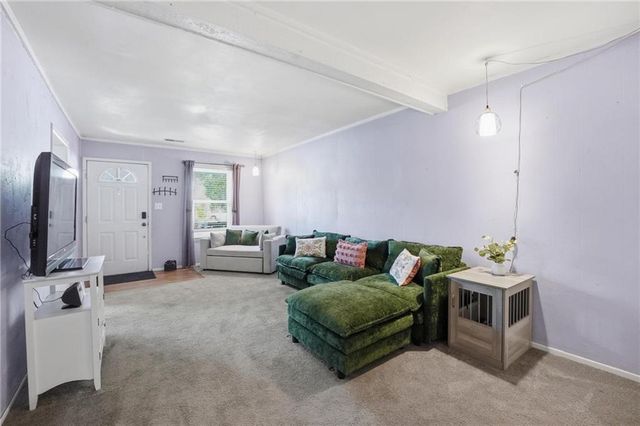 609 E Bristol Lane, Olathe, KS 66061