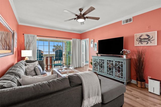 7000 Seawall Boulevard 1026, Galveston, TX 77551